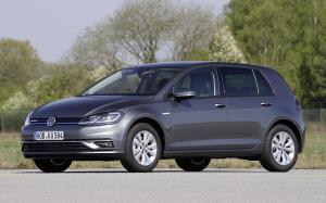Volkswagen Golf BlueMotion TGI 2018 года (WW)
